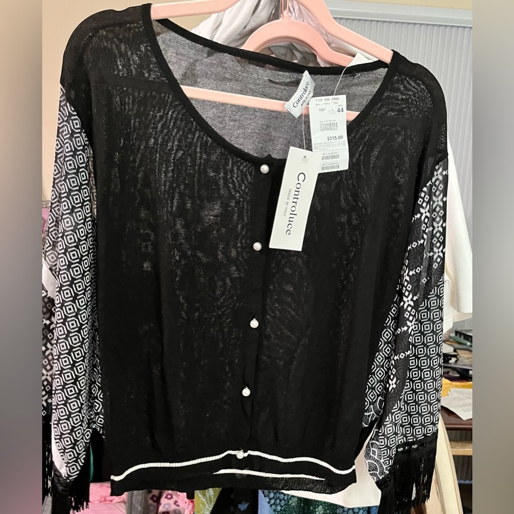 Chic Black and White Blouse by  Controluce